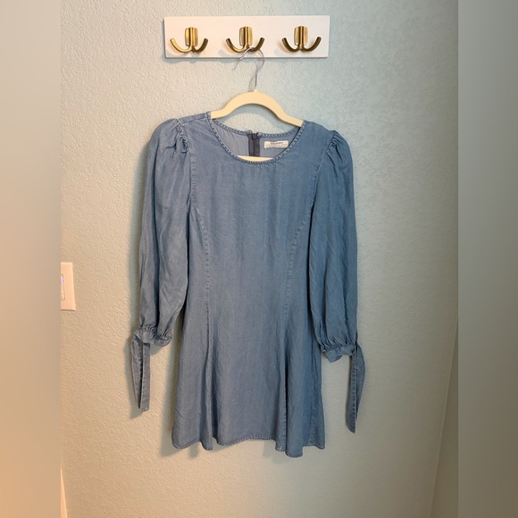 Zara Dresses & Skirts - Zara Denim Puff Sleeve Mini Dress Light Wash Size XS